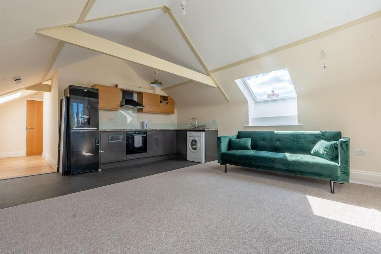 Apartament Charming 1-Bed Loft In Caerleon Newport  Zewnętrze zdjęcie