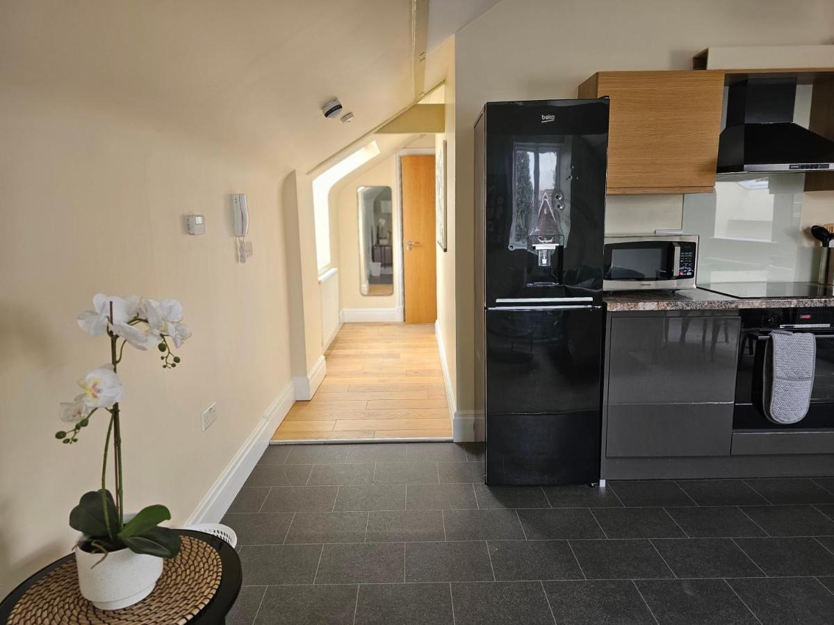 Apartament Charming 1-Bed Loft In Caerleon Newport  Zewnętrze zdjęcie